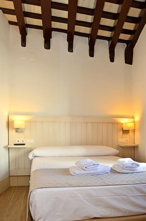 קוניל דה לה פרונטרה Hostal La Fonda חדר תמונה